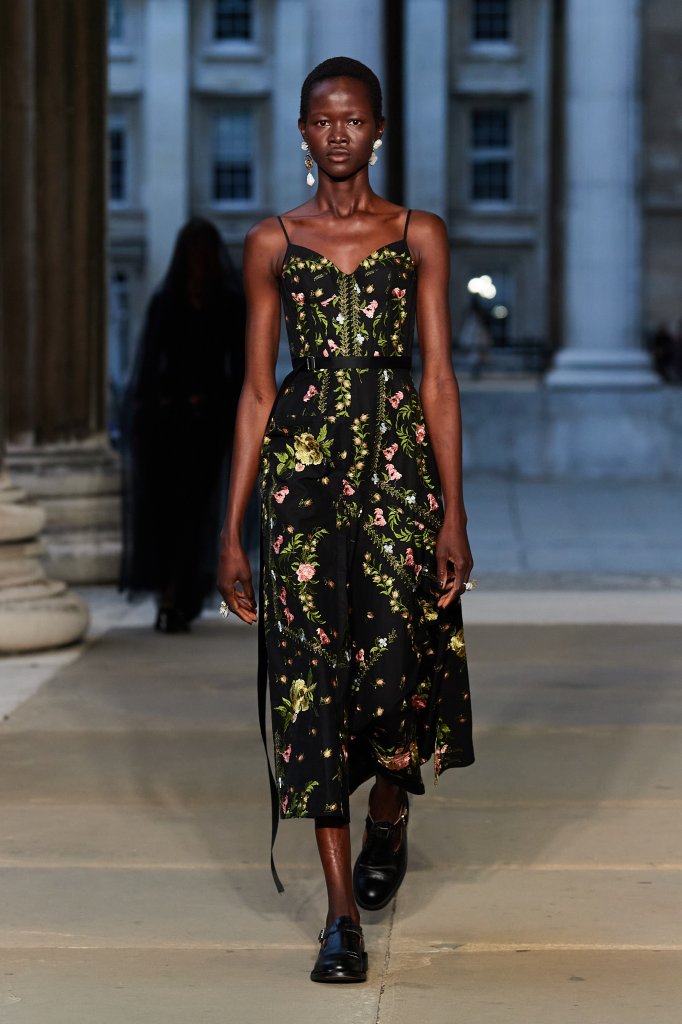 艾尔丹姆 Erdem 2023春夏高级成衣秀 - London Spring 2023