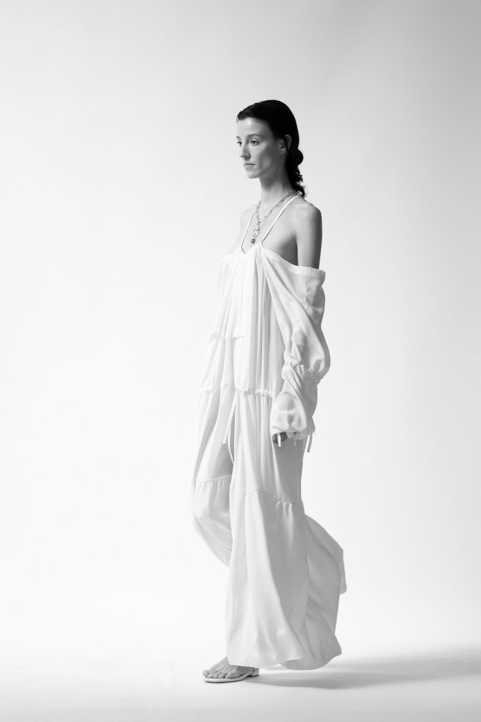 雪伦·沃可布 Sharon Wauchob 2023春夏高级成衣Lookbook