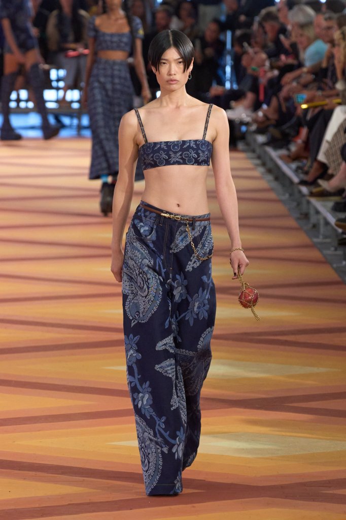 艾绰 Etro 2023春夏高级成衣秀 - Milan Spring 2023