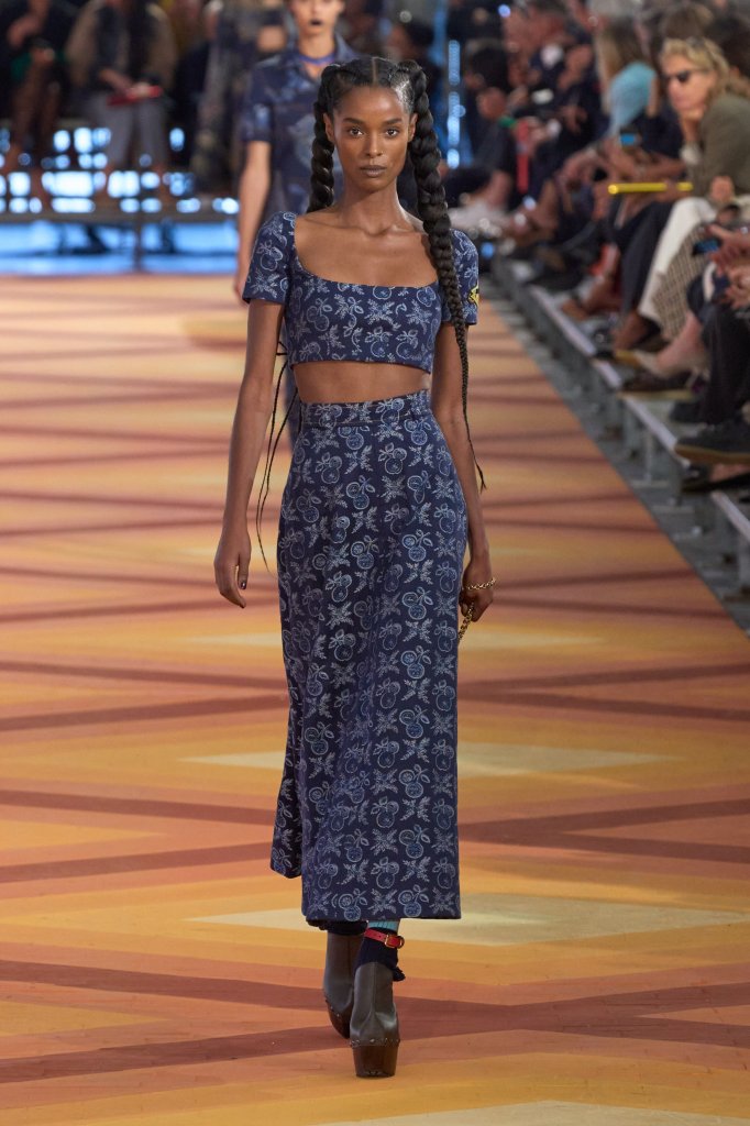 艾绰 Etro 2023春夏高级成衣秀 - Milan Spring 2023