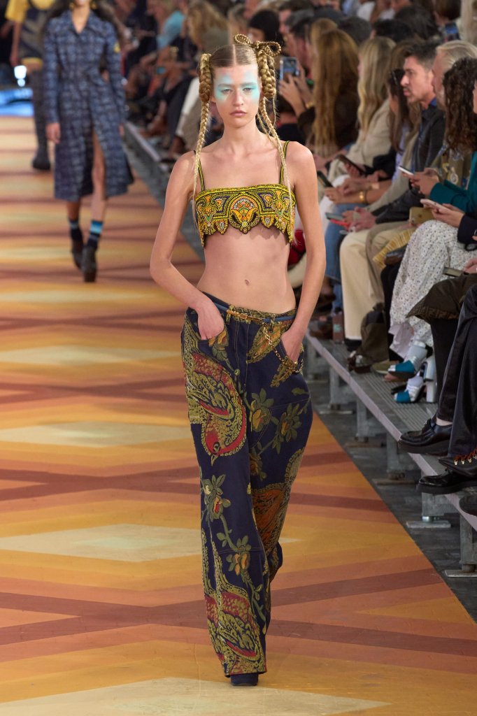 艾绰 Etro 2023春夏高级成衣秀 - Milan Spring 2023