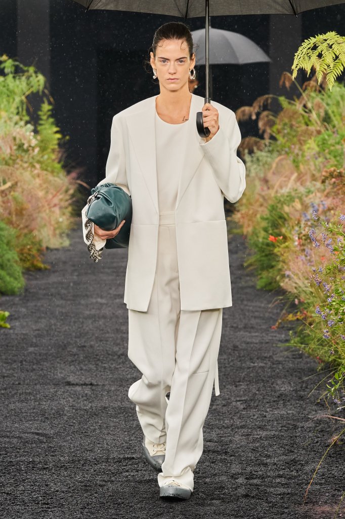 吉尔·桑德 Jil Sander 2023春夏高级成衣秀 - Milan Spring 2023