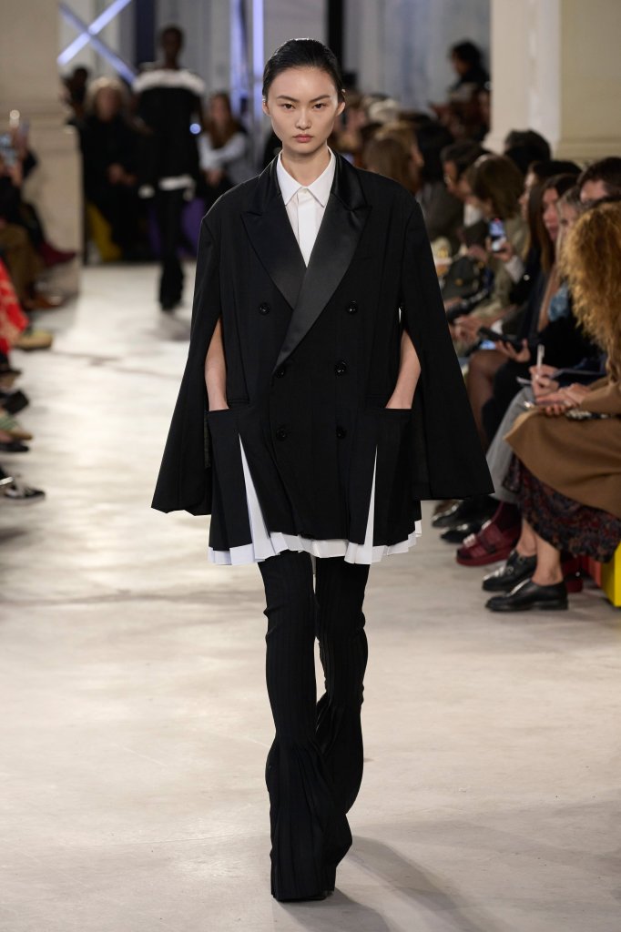 Sacai 2023春夏高级成衣秀 - Paris Spring 2023