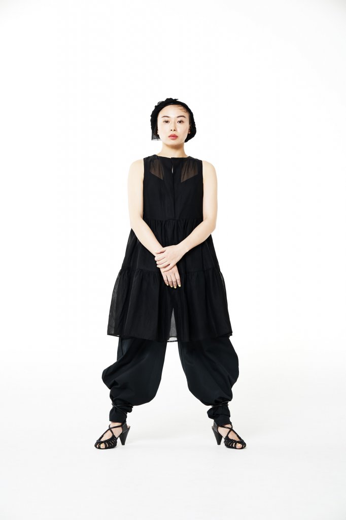 A New Dawn Bathes The World In A Fresh Light. by mo 2023春夏女装Lookbook