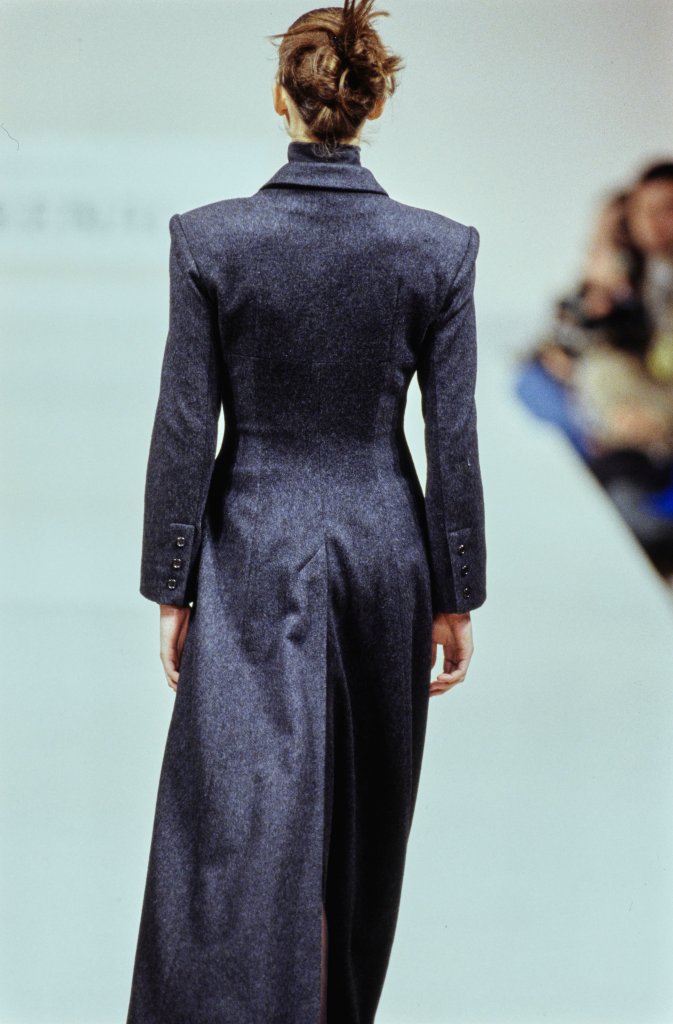 Chalayan 1995/96秋冬高级成衣秀(细节) - London Fall 1995