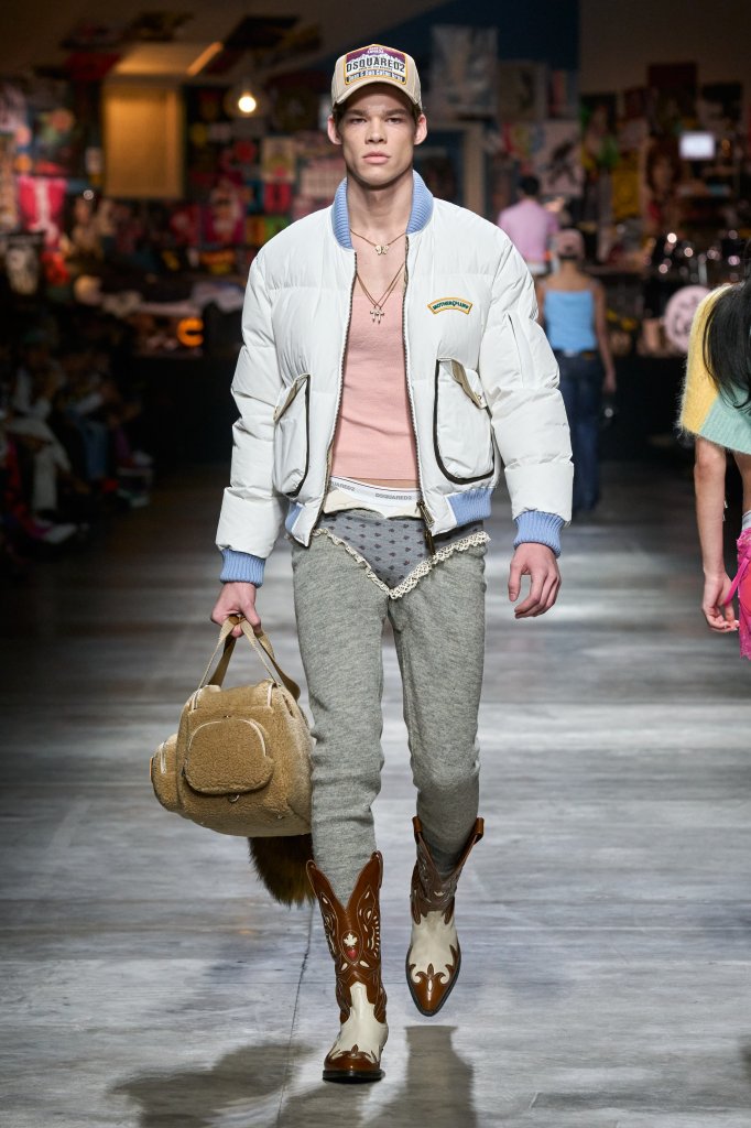 Dsquared2 2023/24秋冬男装秀 - Milan Fall 2023