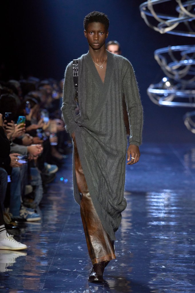 芬迪 Fendi 2023/24秋冬男装秀 - Milan Fall 2023