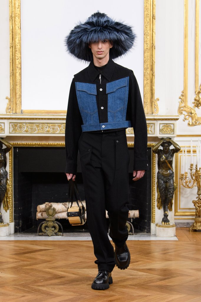 王逢陈 Feng Chen Wang 2023/24秋冬男装秀 - Paris Fall 2023