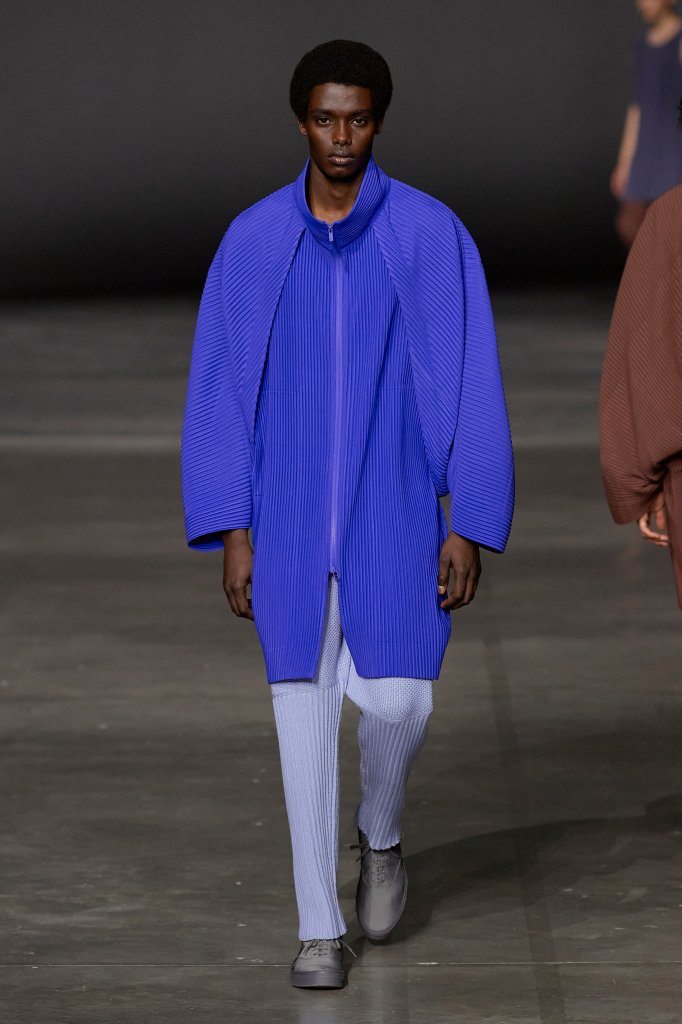 Homme Plissé Issey Miyake 2023/24秋冬男装秀 - Paris Fall 2023