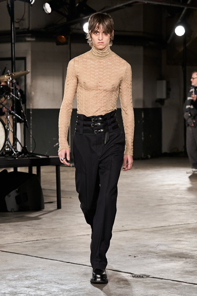 德赖斯·范诺顿 Dries Van Noten 2023/24秋冬男装秀 - Paris Fall 2023