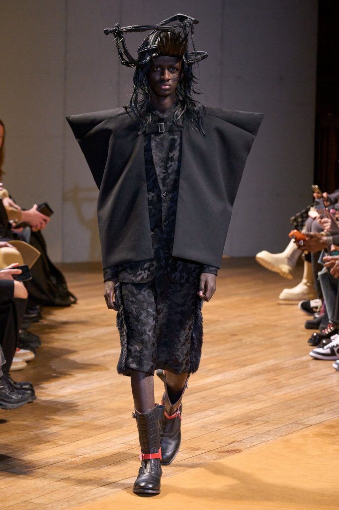 Comme des Garçons Homme Plus 2023/24秋冬男装秀 - Paris Fall 2023