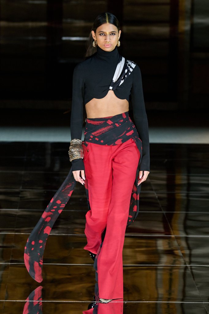 普拉巴·高隆 Prabal Gurung 2023/24秋冬高级成衣秀 - New York Fall 2023