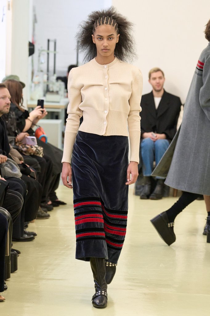 Molly Goddard 2023/24秋冬高级成衣秀 - London Fall 2023