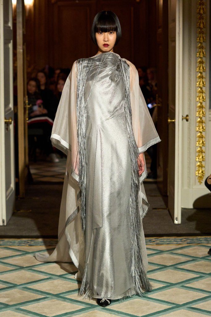 Roksanda 2023/24秋冬高级成衣秀 - London Fall 2023