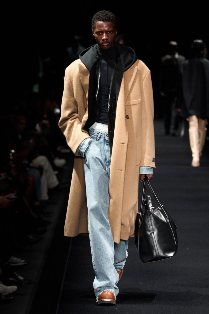 MM6 Maison Margiela 2023/24秋冬高级成衣秀 - Milan Fall 2023