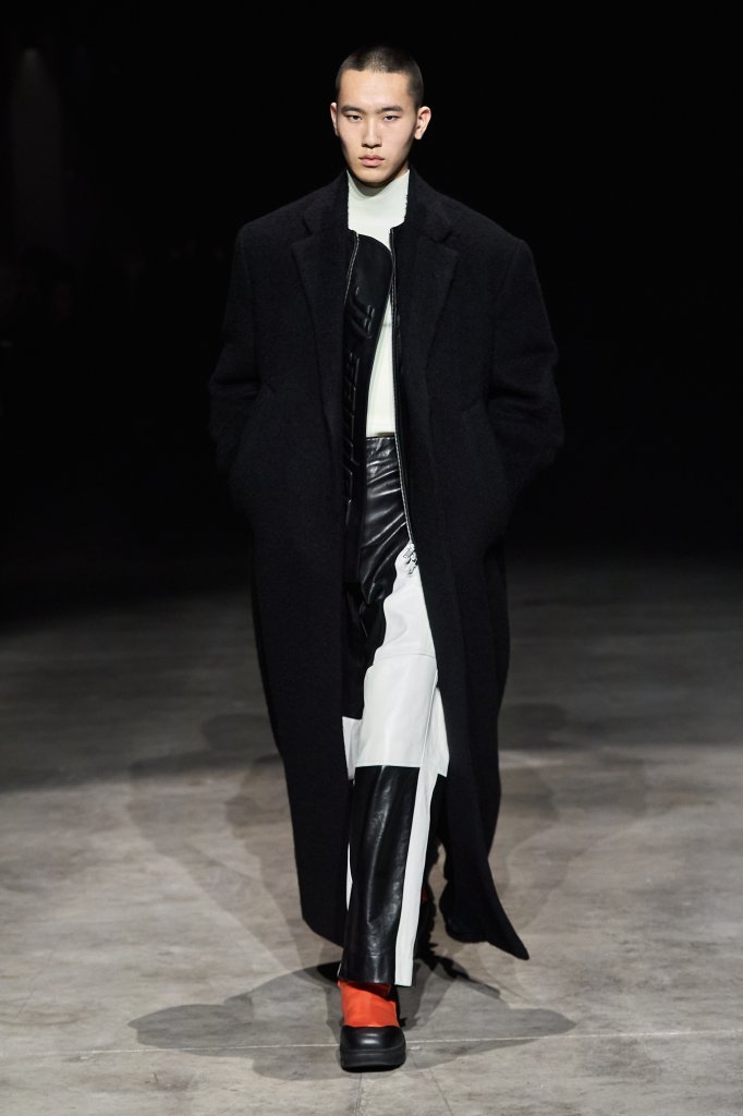 吉尔·桑德 Jil Sander 2023/24秋冬高级成衣秀 - Milan Fall 2023