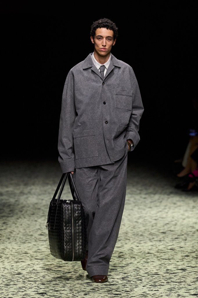 葆蝶家 Bottega Veneta 2023/24秋冬高级成衣秀 - Milan Fall 2023