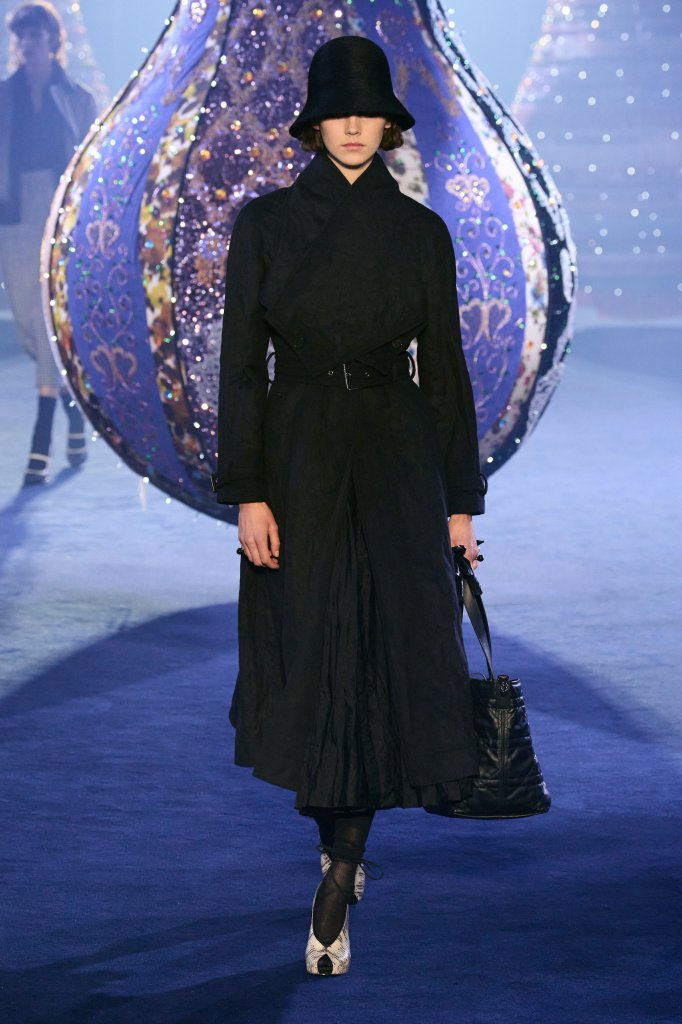 克里斯汀·迪奥 Christian Dior 2023/24秋冬高级成衣秀 - Paris Fall 2023