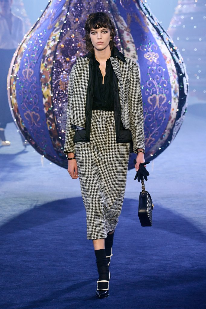 克里斯汀·迪奥 Christian Dior 2023/24秋冬高级成衣秀 - Paris Fall 2023