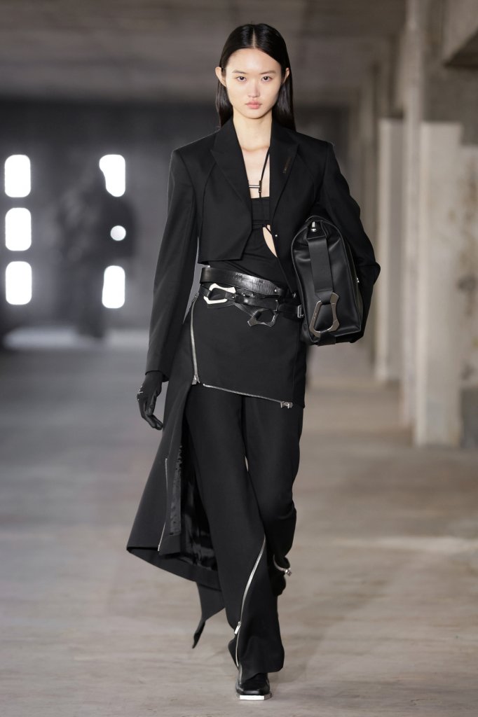 Heliot Emil 2023/24秋冬高级成衣秀 - Paris Fall 2023