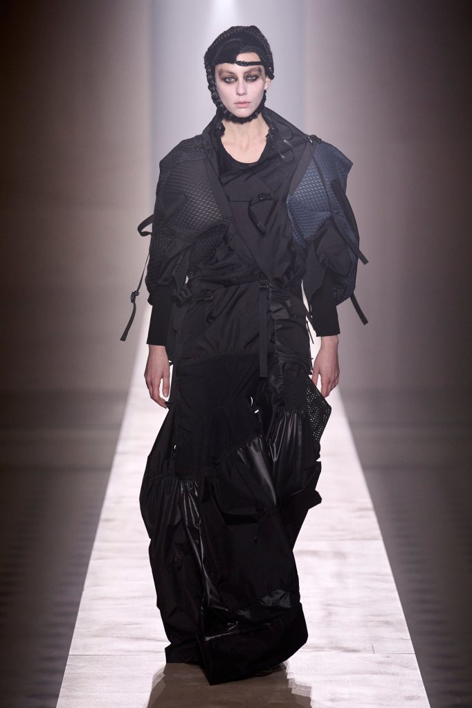 渡边淳弥 Junya Watanabe 2023/24秋冬高级成衣秀 - Paris Fall 2023