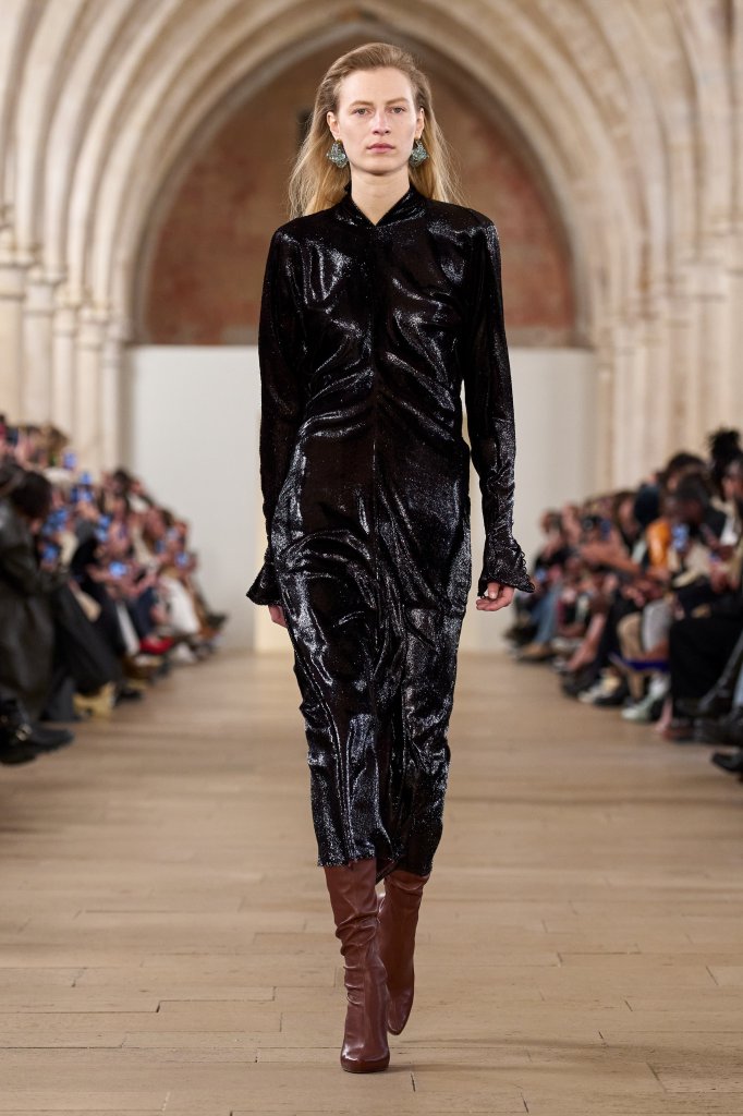 浪凡 Lanvin 2023/24秋冬高级成衣秀 - Paris Fall 2023