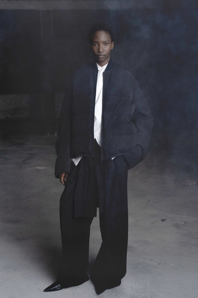 克里斯汀·万诺斯 Christian Wijnants 2023/24秋冬高级成衣Lookbook