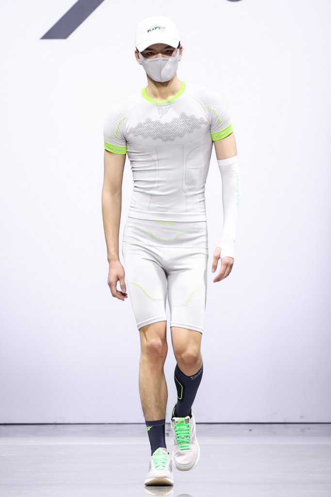 PLAY TOP &middot; 梁洁│10+3 2023/24秋冬高级运动成衣秀 - Beijing Fall 2023