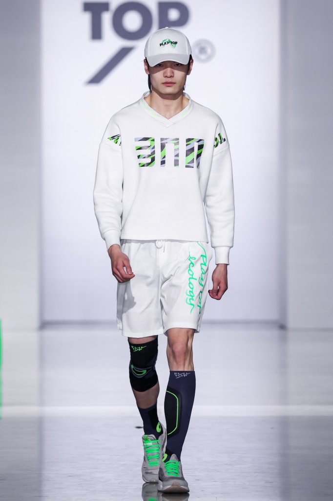 PLAY TOP &middot; 梁洁│10+3 2023/24秋冬高级运动成衣秀 - Beijing Fall 2023