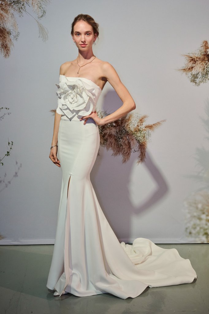 巴吉利·米诗卡 Badgley Mischka 2024春夏婚纱礼服Lookbook