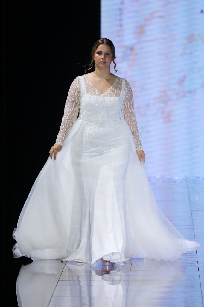 Mireia Balaguer 2024春夏婚纱礼服秀 - Barcelona Bridal 2024