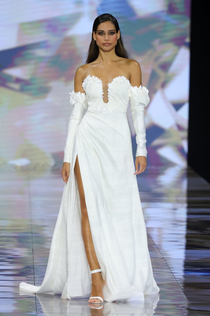 Nicole Milano 2024春夏婚纱礼服秀 - Barcelona Bridal 2024