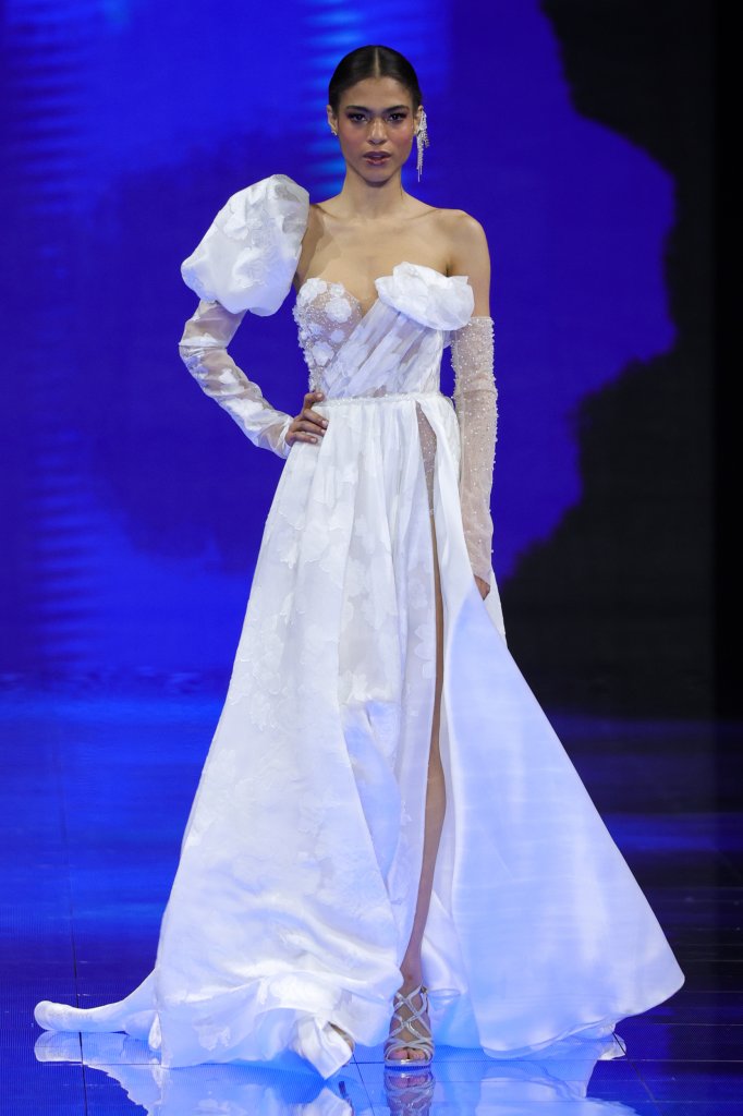 Agnieszka Swiatly 2024春夏婚纱礼服秀 - Barcelona Bridal 2024