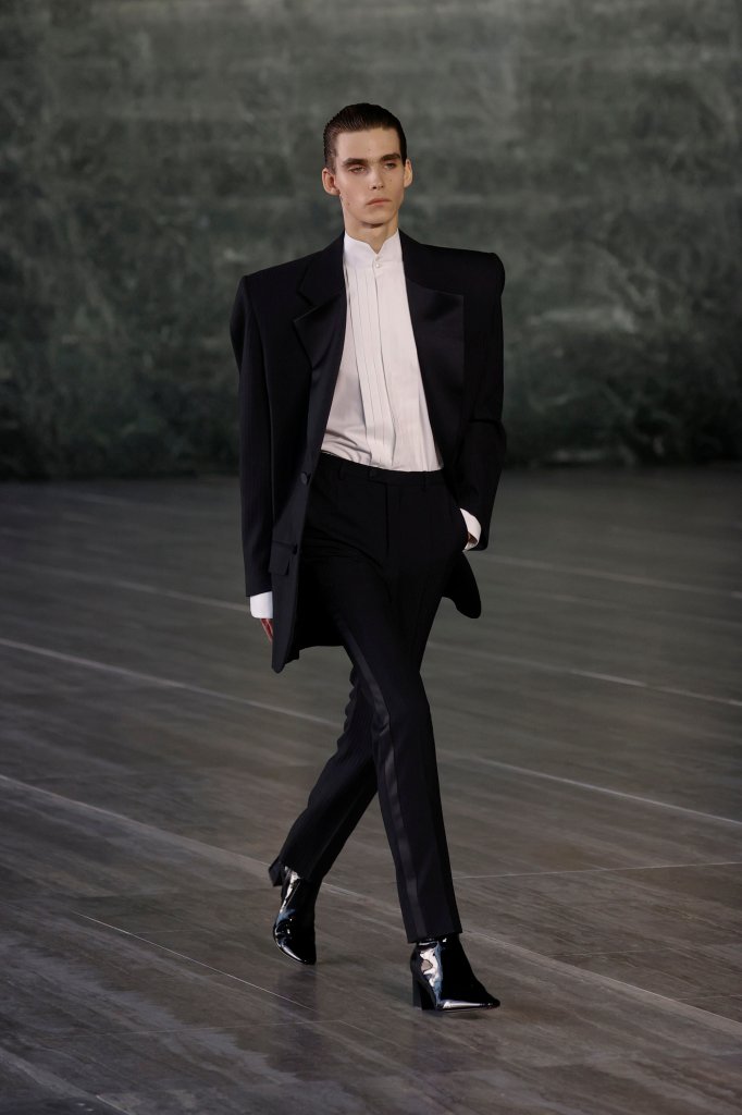 圣罗兰 Saint Laurent  2024春夏男装秀 - London Spring 2024