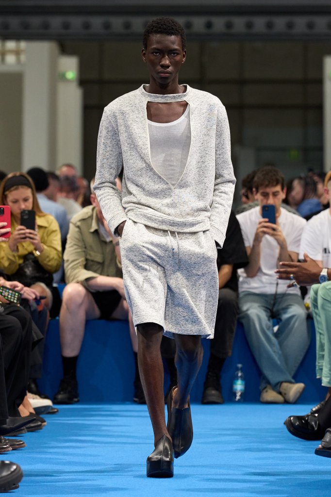 JW 安德森 JW Anderson 2024春夏男装秀 - Milan Spring 2024