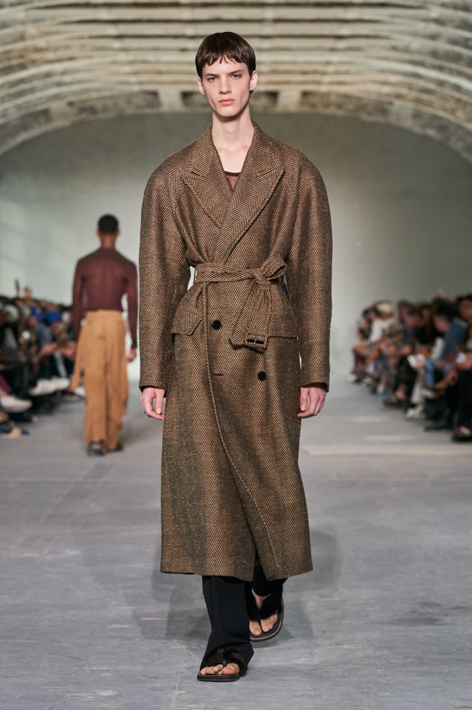 德赖斯·范诺顿 Dries Van Noten 2024春夏男装秀 - Paris Sping 2024