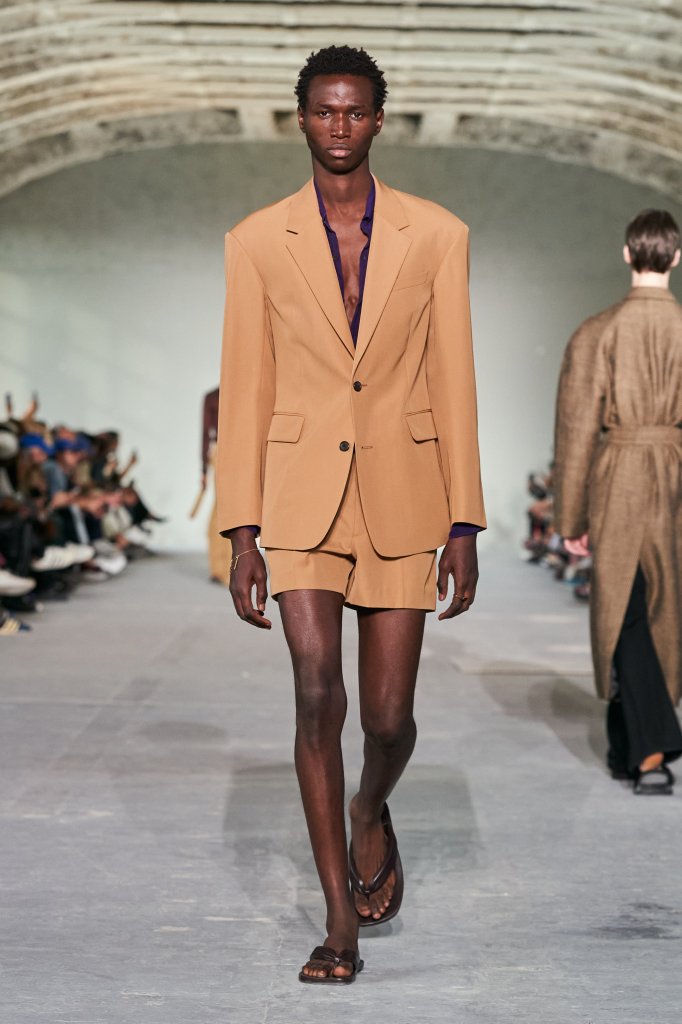 德赖斯·范诺顿 Dries Van Noten 2024春夏男装秀 - Paris Sping 2024