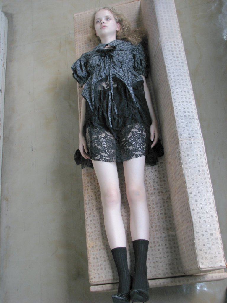 emary 2023/24秋冬女装Lookbook