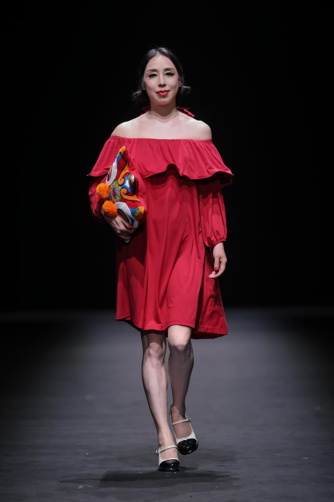 意大莱 · Marina Matskevich 2024春夏高级成衣秀 - Beijing Spring 2024