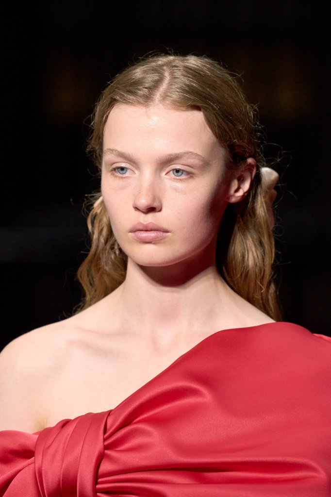 西蒙娜·罗莎 Simone Rocha 2024春夏高级成衣秀(细节) - London Spring 2024
