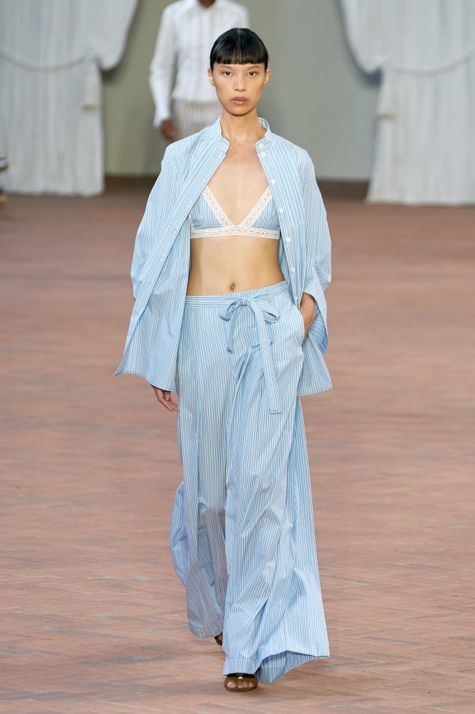 阿尔伯特-菲尔蒂 Alberta Ferretti 2024春夏高级成衣秀 - Milan Spring 2024