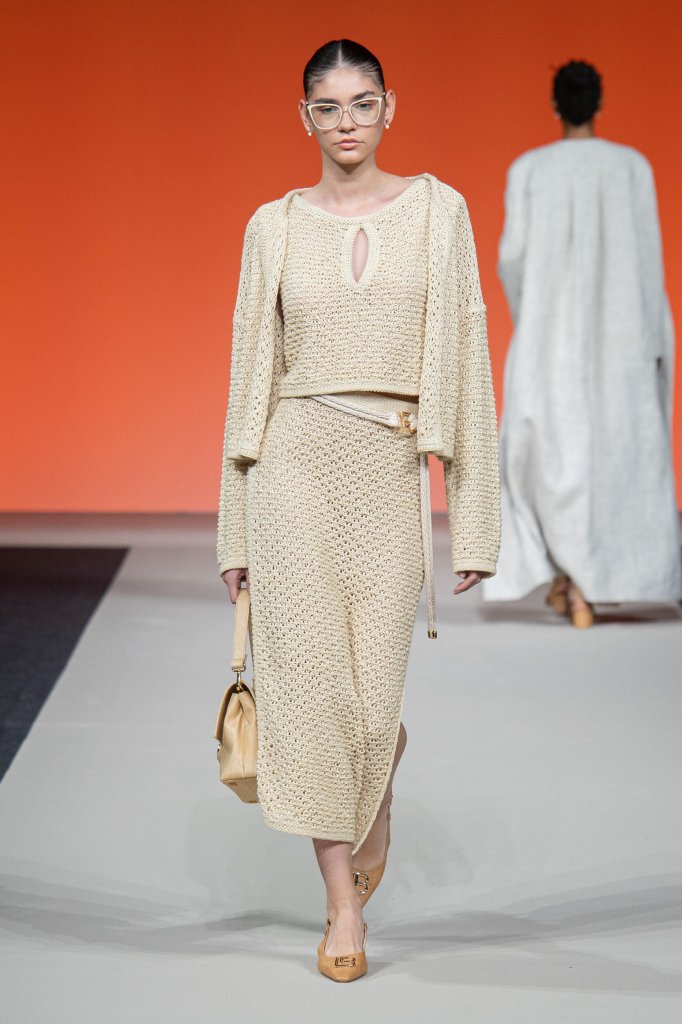 罗娜 Laura Biagiotti 2024春夏高级成衣秀 - Milan Spring 2024