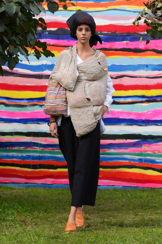 Daniela Gregis 2024春夏高级成衣秀 - Milan Spring 2024-天天时装-口袋里的时尚指南