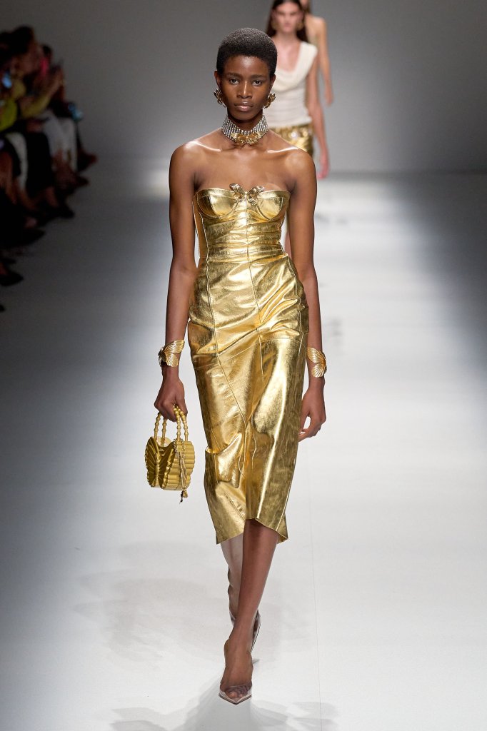 蓝色情人 Blumarine 2024春夏高级成衣秀 - Milan Spring 2024