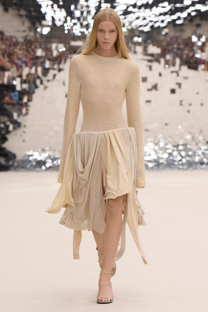 艾克妮 Acne Studios 2024春夏高级成衣秀 - Paris Spring 2024