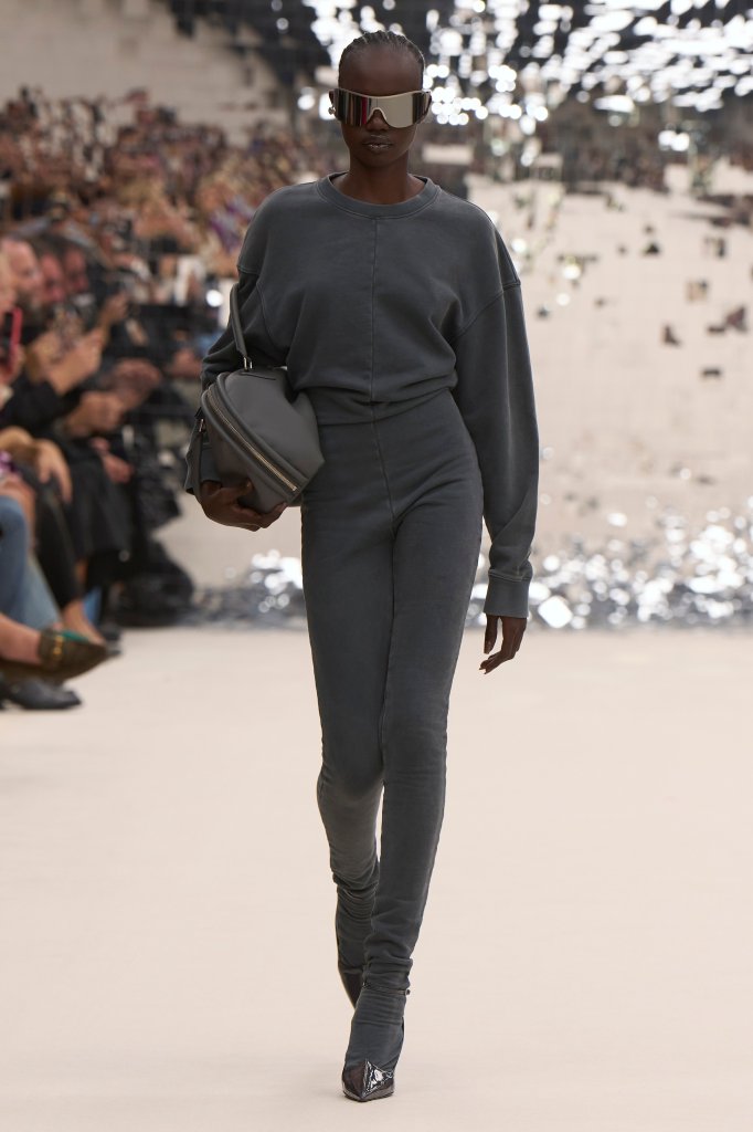 艾克妮 Acne Studios 2024春夏高级成衣秀 - Paris Spring 2024