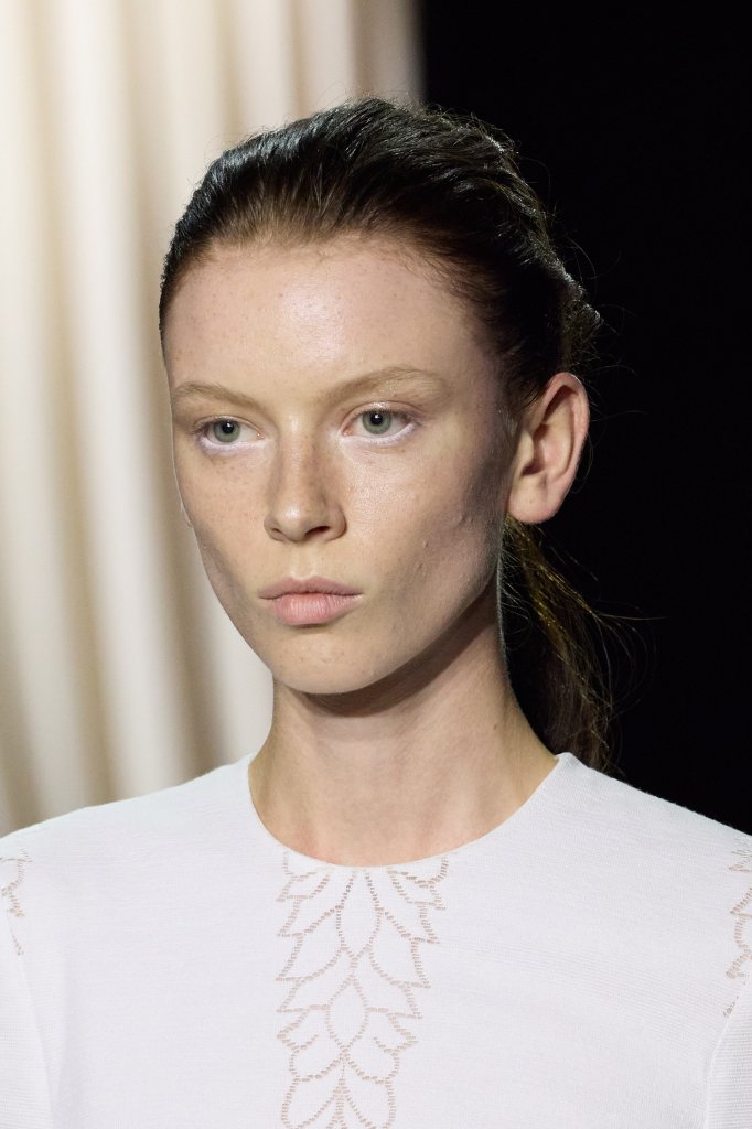 詹巴迪斯塔·瓦利 Giambattista Valli 2024春夏高级成衣秀(细节) - Paris Spring 2024