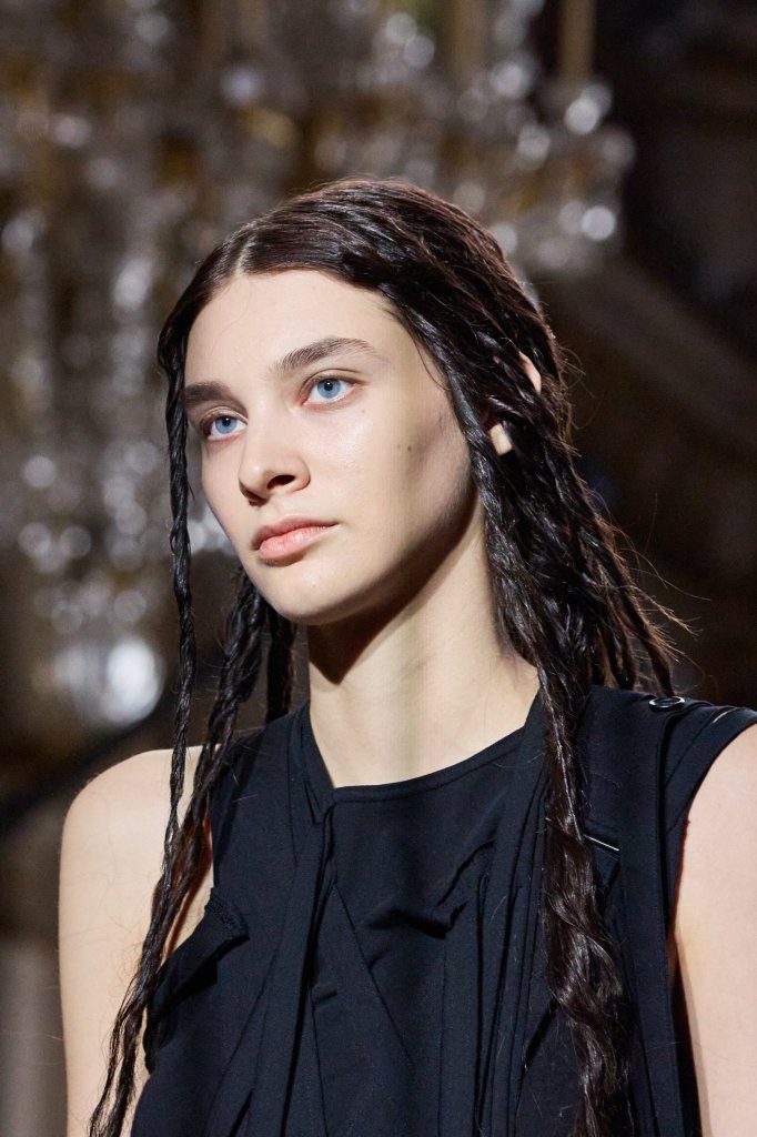 山本耀司 Yohji Yamamoto 2024春夏高级成衣秀(细节) - Paris Spring 2024