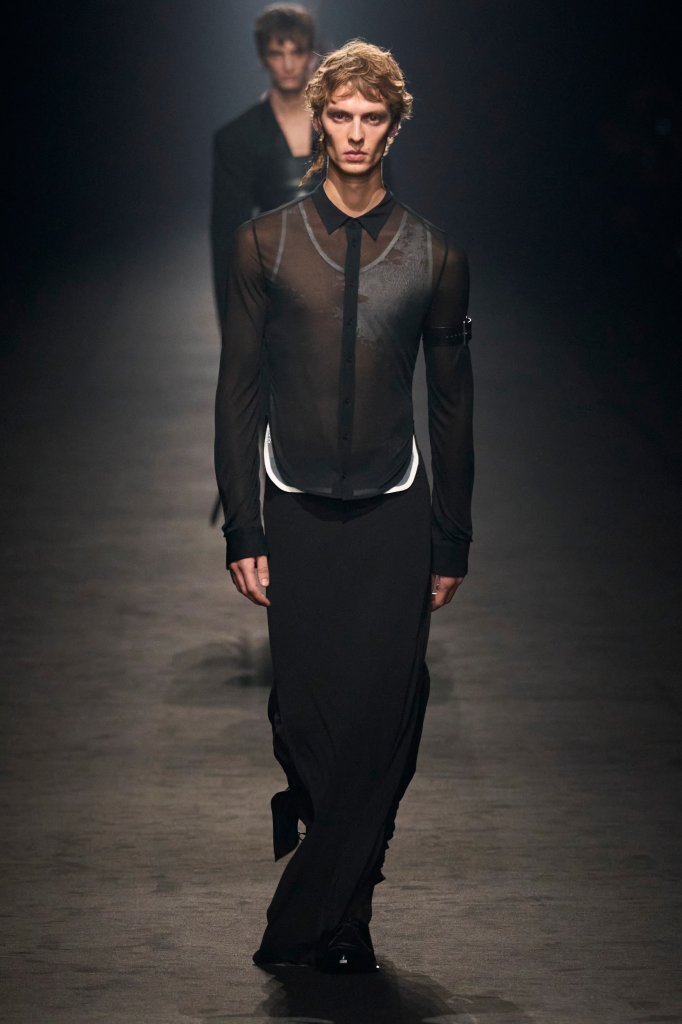 安·迪穆拉米斯特 Ann Demeulemeester 2024春夏高级成衣秀 - Paris Spring 2024