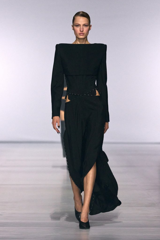 蒂埃里·穆勒 Mugler 2024春夏高级成衣秀 - Paris Spring 2024
